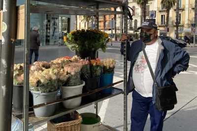 La storia del barese Luigi, da detenuto a fioraio ambulante: �Questo lavoro mi ha salvato�